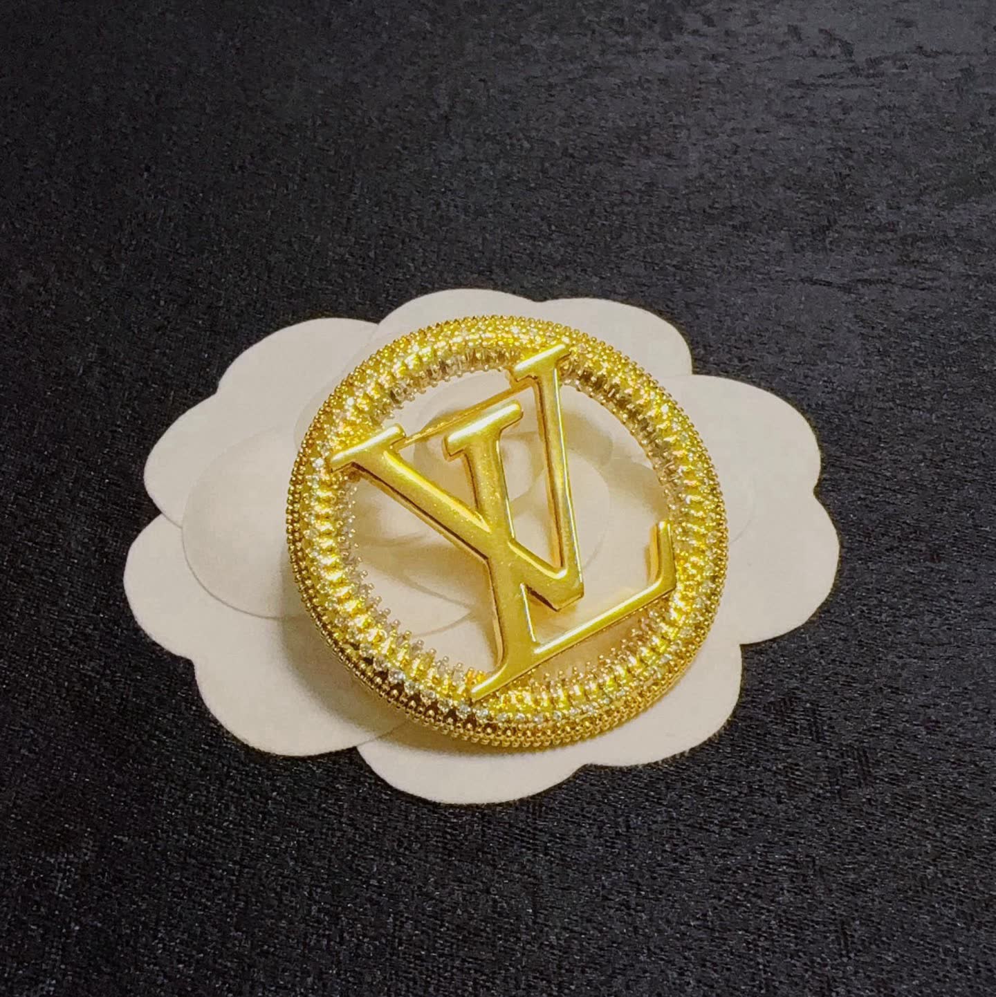 Louis Vuitton Brooch - Gold 'LV' Logo